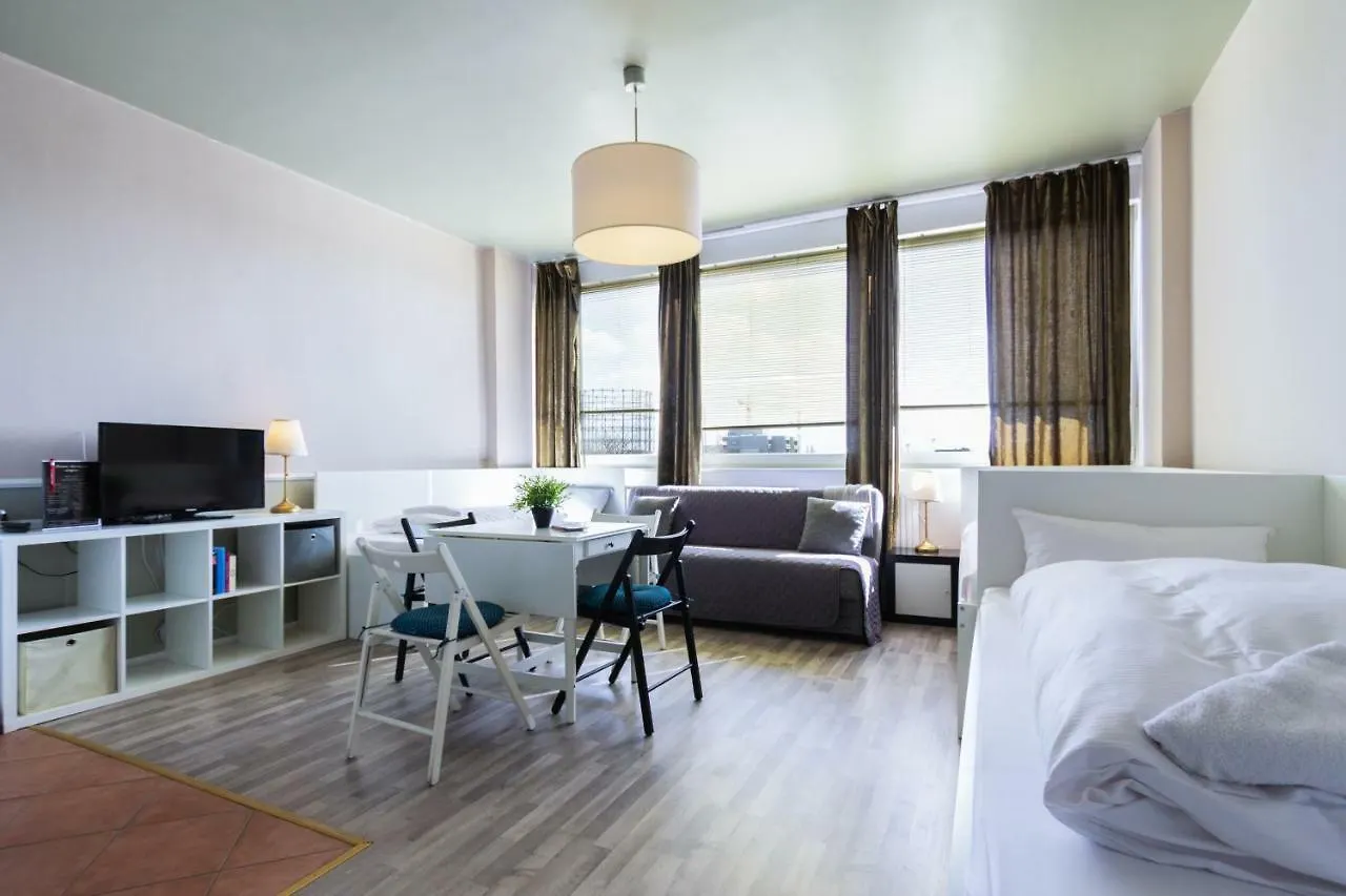 Trendy Apartments Berlin Almanya